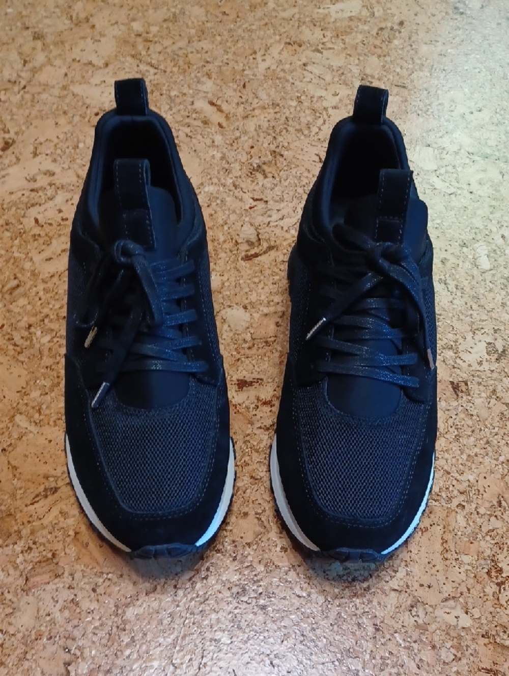 Mallet London Men's Black Suede & Mesh Sneakers With Silver Accent Size 9 NWOB